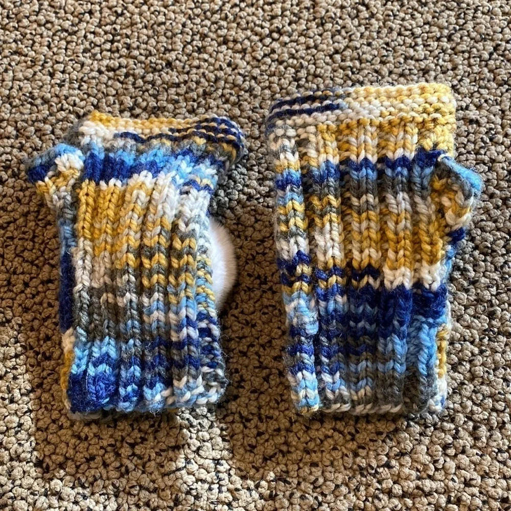 NWOT Fingerless Gloves with Faux Fur White Pom Poms